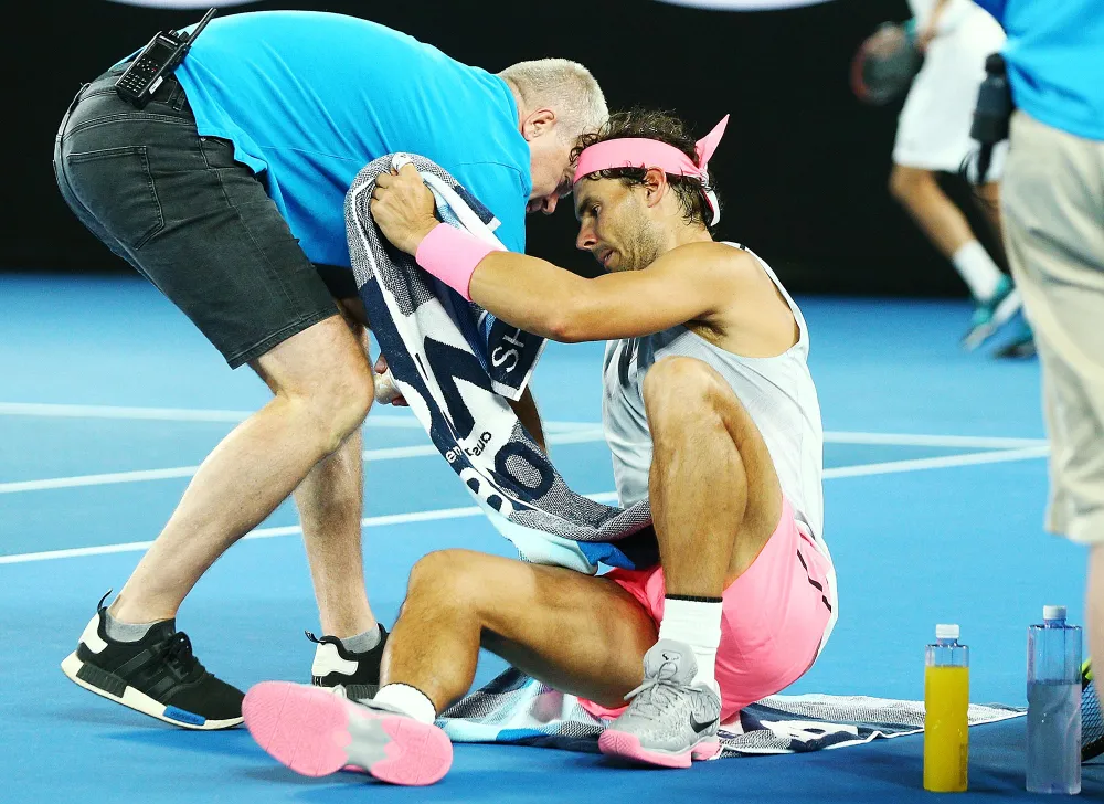 Rafael Nadal – Chấn thương chỉ có thể tồi tệ hơn và khả năng mất ngôi Nhà vua vào tháng 2 ảnh 1