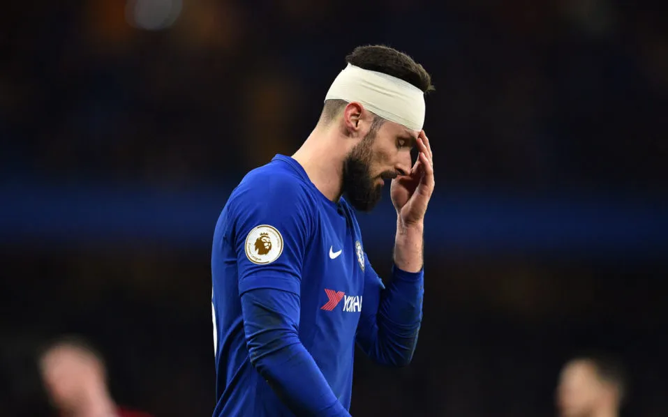 Khâu 5 mũi trên đầu, Giroud vẫn sẽ ra sân trong trận đấu với Hull ảnh 2