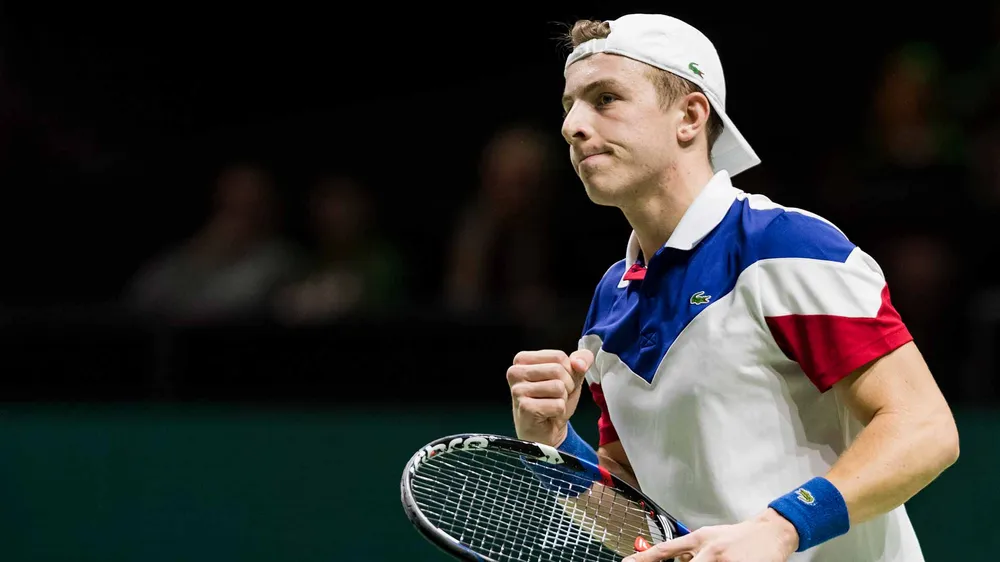 Rotterdam Open 2018: Wawrinka thua sốc tay vợt hạng 259 thế giới, Federer thảnh thơi ảnh 1