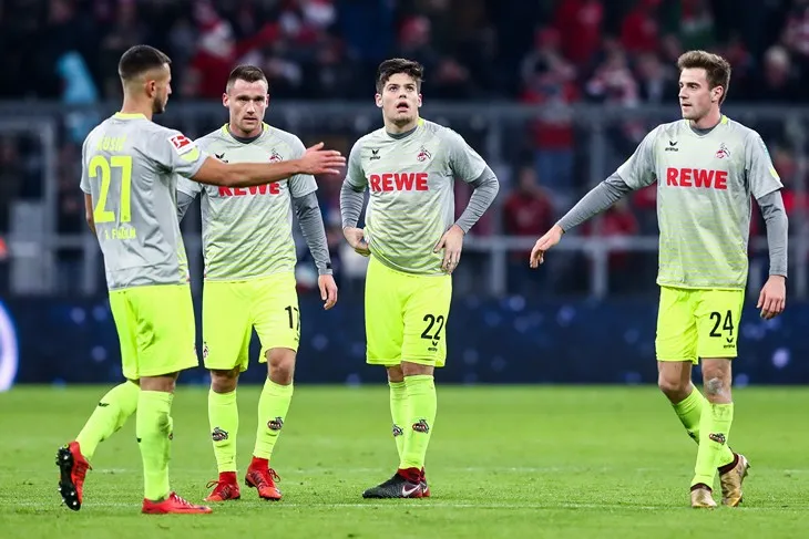 Đổi 7 kiểu áo trong mùa, FC Cologne vẫn xếp bét bảng Bundesliga ảnh 3