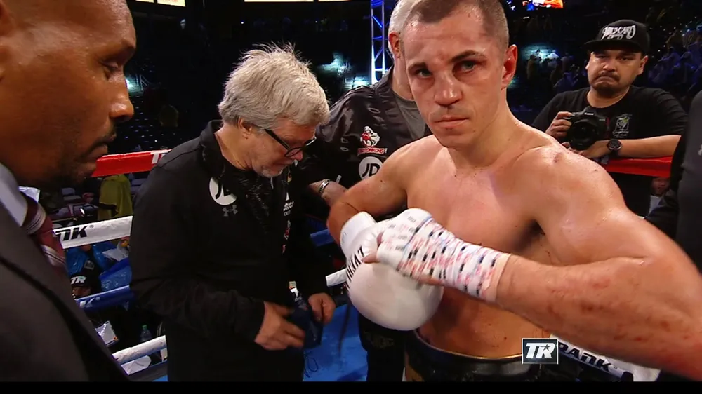 Trận quyền Anh tàn khốc: Cả “chiến tướng” lẫn “bại tướng” đều tổn thương nặng nề ảnh 1