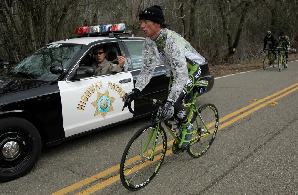 Oscar Sevilla trên đường đua