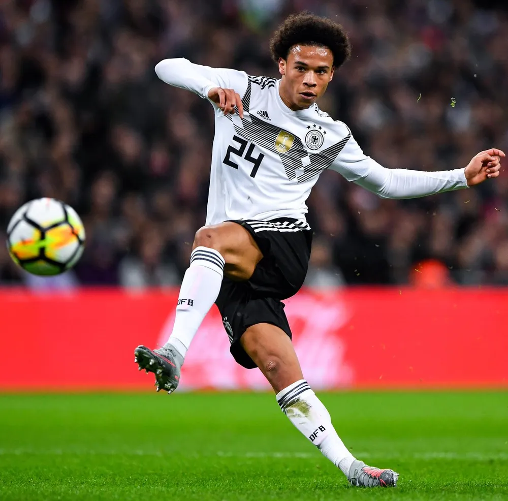 World Cup 2018: Áo đấu mới rực rỡ sắc màu! ảnh 4