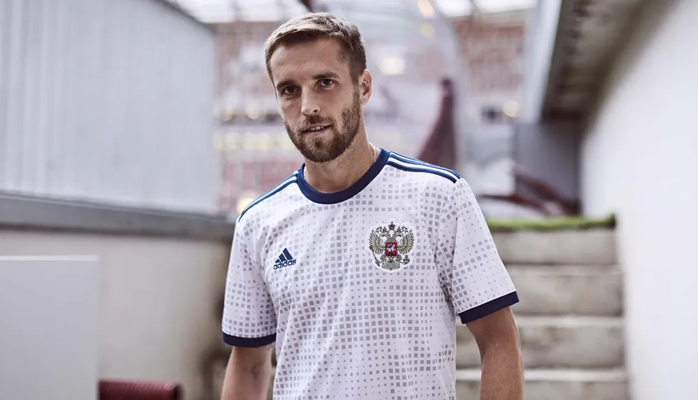 World Cup 2018: Áo đấu mới rực rỡ sắc màu! ảnh 12