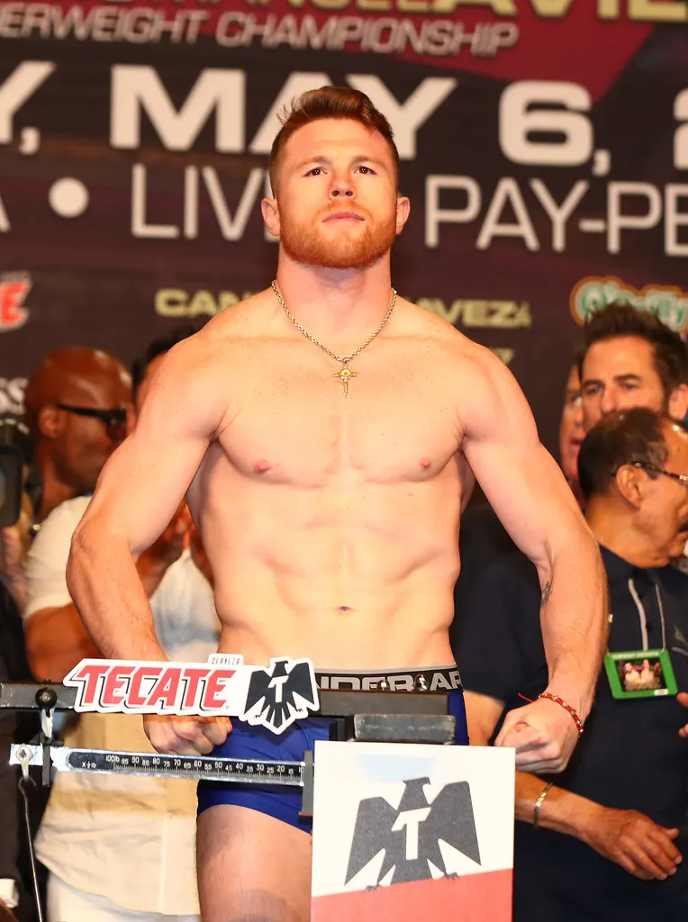 Quyền Anh: “Quái hiệp” Whyte thắng knock-out Browne ở hiệp 6, Avarez bị treo găng ảnh 2