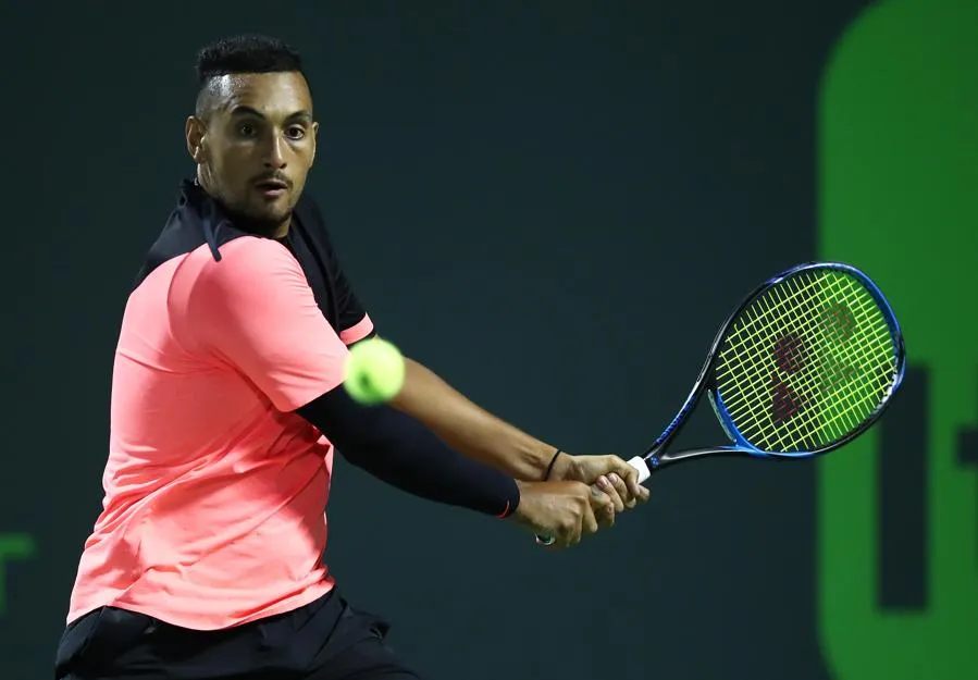 Mùa giải sân đất nện: Lopez muốn Federer tôn trọng giải Tour, Kyrgios sợ bẩn ảnh 2
