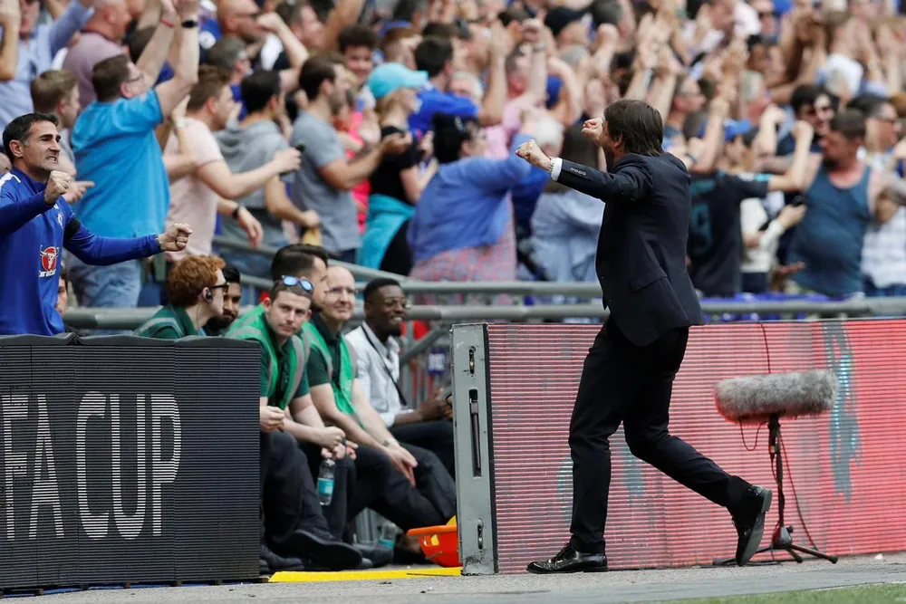 Cú chạm của Hazard, pha đảo của Giroud, đường tạt của Cesar và cái đầu của Morata ảnh 5