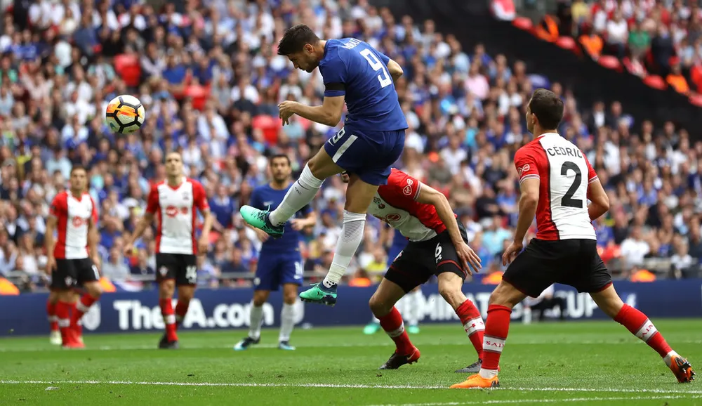 Cú chạm của Hazard, pha đảo của Giroud, đường tạt của Cesar và cái đầu của Morata ảnh 4