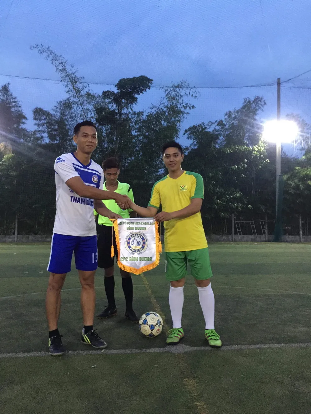 Giải bóng đá mừng sinh nhật CFC Bình Dương 2 tuổi ảnh 1