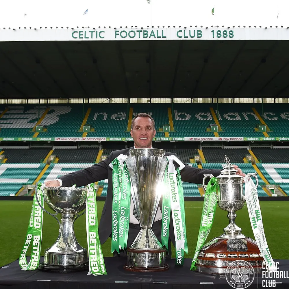 Ăn mừng ngôi vô địch thứ 28, CĐV Red Star… đốt xe buýt chở cầu thủ ảnh 5