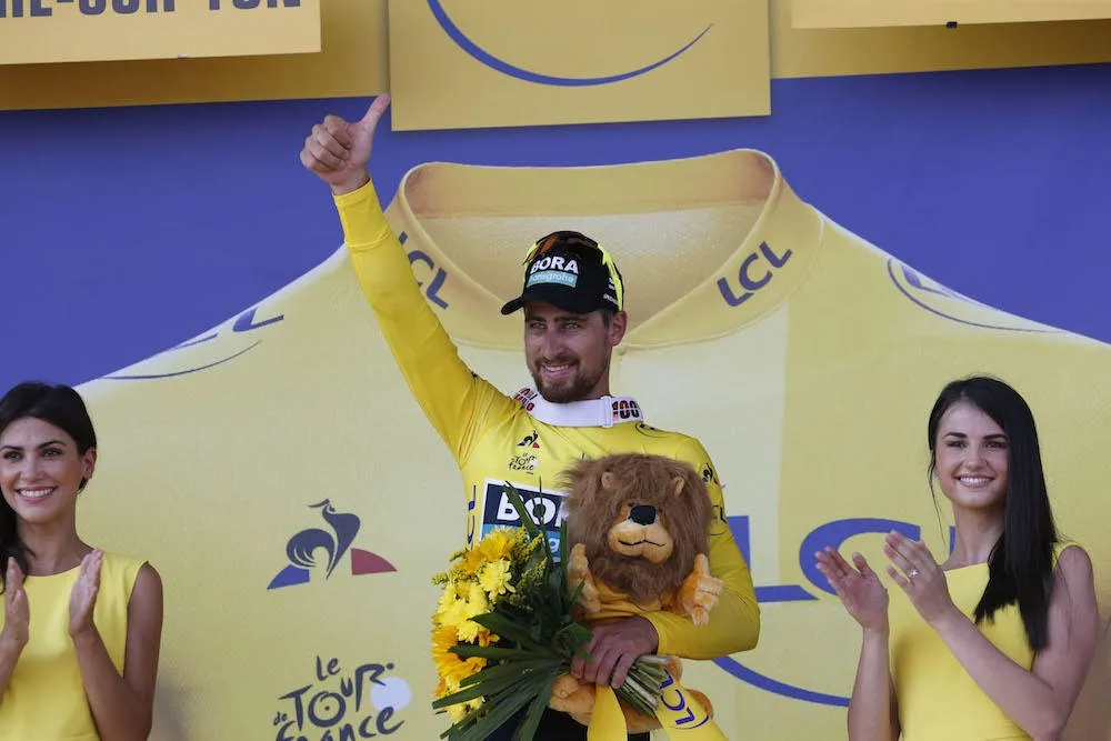 Peter Sagan tiếp quản Áo vàng