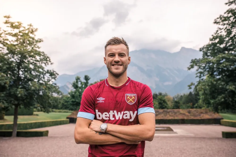 Andrei Yarmolenko là 1 trong những bản hợp đồng "bom tấn" của West Ham
