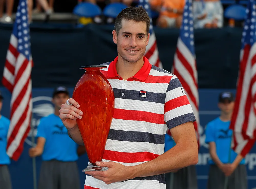 John Isner và chiếc cúp vô địch Atlanta Open lần thứ 5