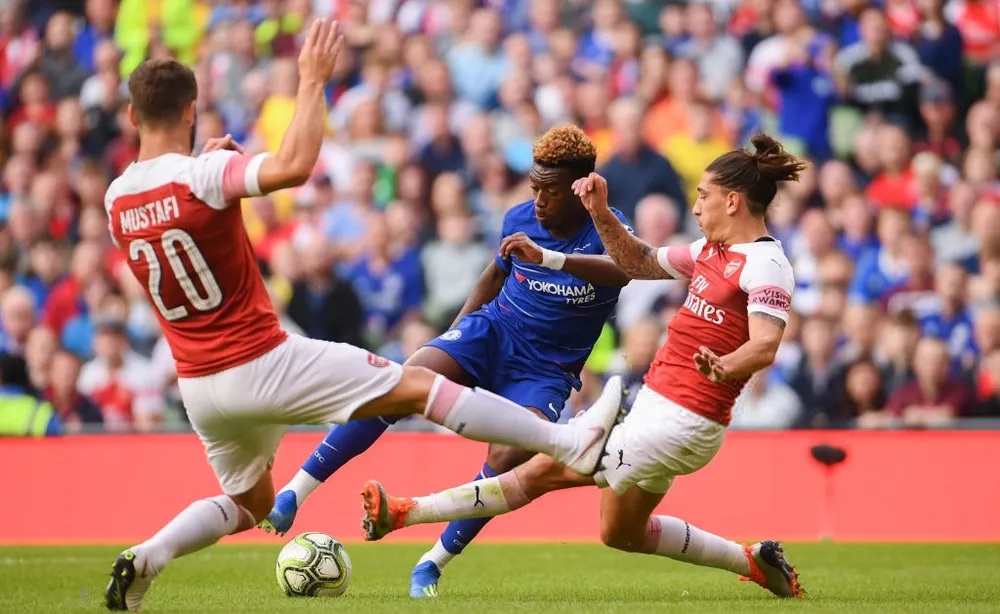 Callum Hudson-Odoi: Tuổi 17 bẻ gãy sừng trâu! ảnh 1