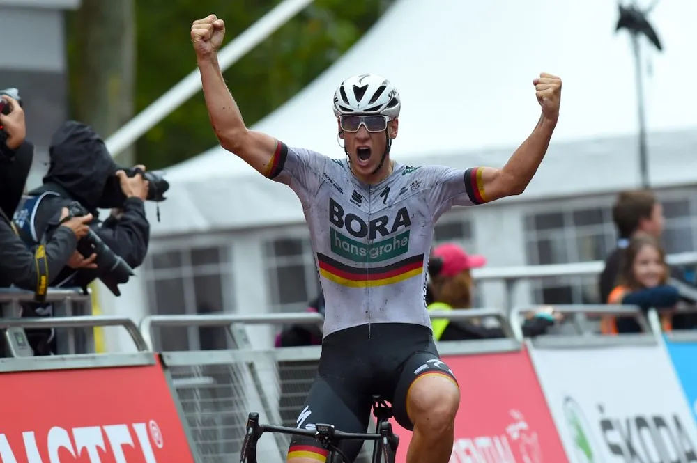 Khoảnh khắc thể thao trong tuần: Kỷ lục rơi rụng ở giải bơi lội vô địch châu Âu ảnh 2