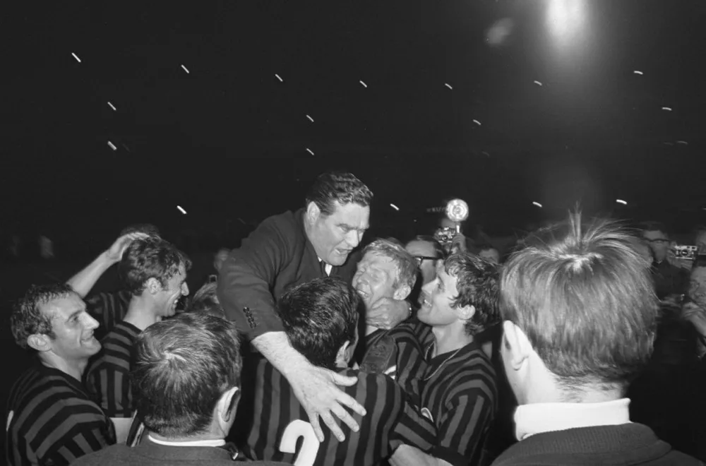 Hồ sơ: Nước Ý, địa ngục và thiên đường ảnh 2