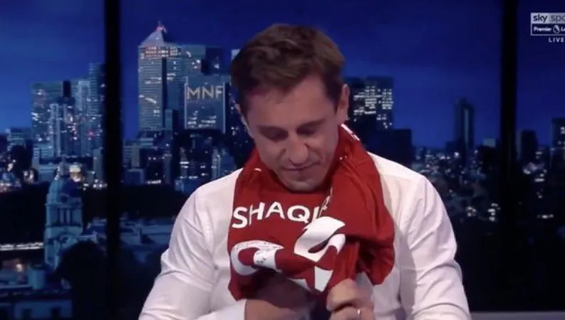 Bên lề: Usain Bolt vẫn mơ được chơi cho Man United ảnh 1