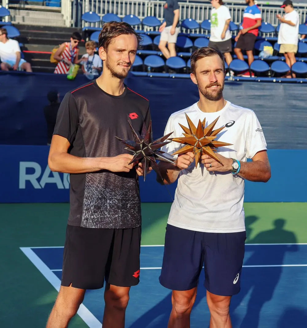 Các đại diện Liên Xô cũ thống trị những giải đấu cuối tuần ảnh 1