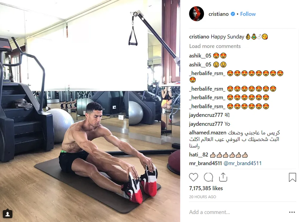 BÊN LỀ: Câu chuyện cảm động về đôi giày “quý hơn vàng” của George Best ảnh 5