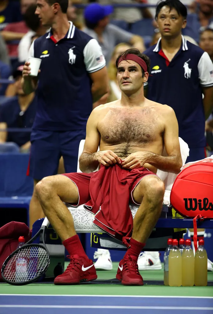 Bên lề US Open: Cởi áo… trên sân, Cornet bị cảnh cáo, nhưng sau đó BTC phải xin lỗi ảnh 1