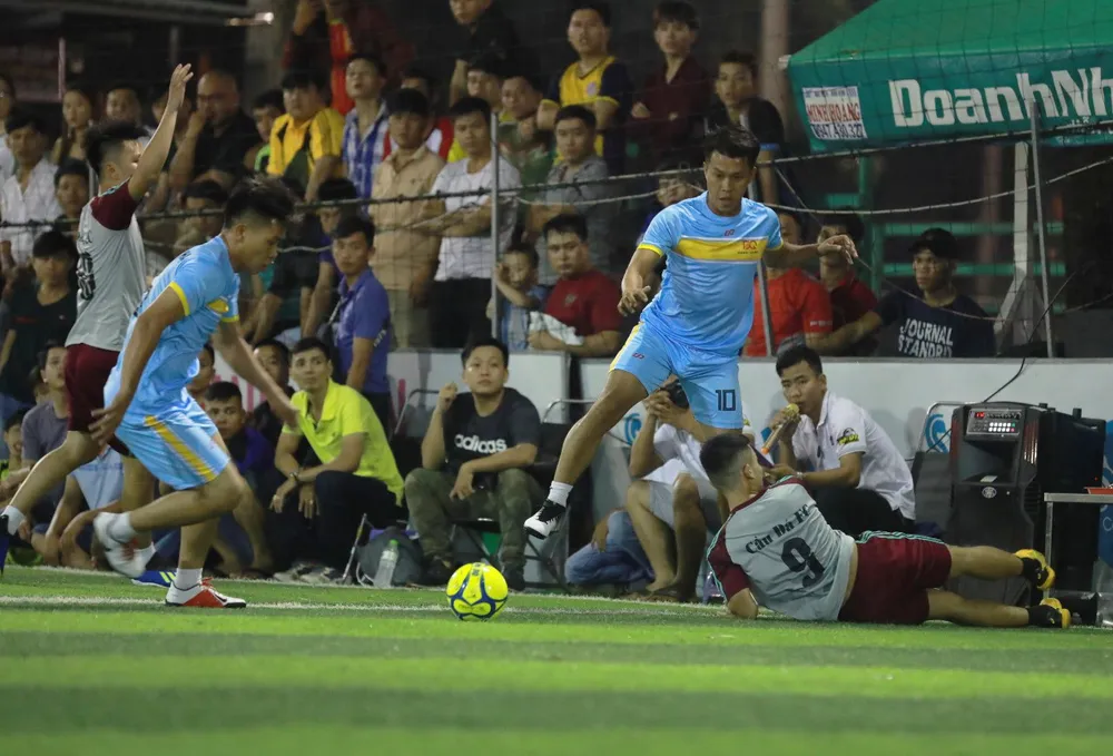 Cựu cầu thủ U23 VN tham gia giải phủi đồng hương Huế ảnh 4