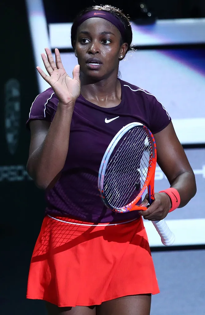 WTA Finals 2018: Svitolina và Stephens vào chung kết ảnh 1