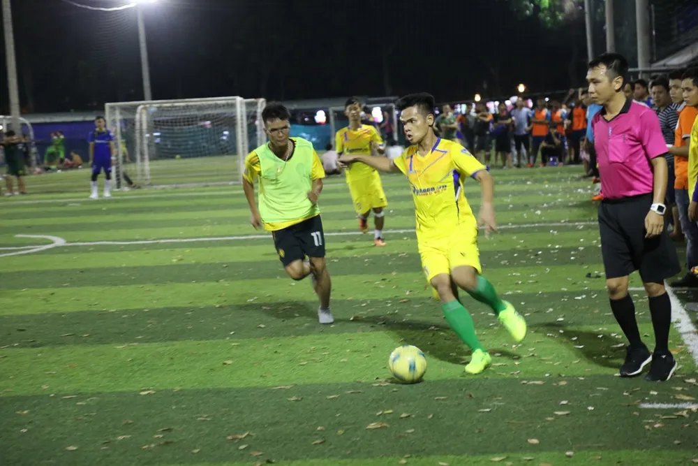 Coach Trung Núi và dàn sao phủi hội tụ ở Giải đồng hương Huế ảnh 3