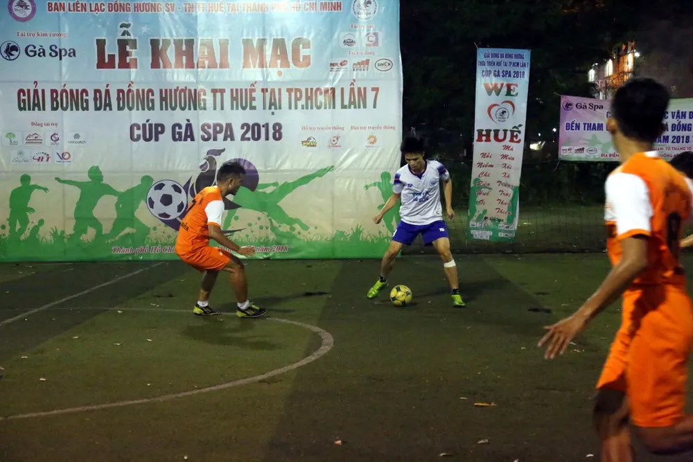 Coach Trung Núi và dàn sao phủi hội tụ ở Giải đồng hương Huế ảnh 5