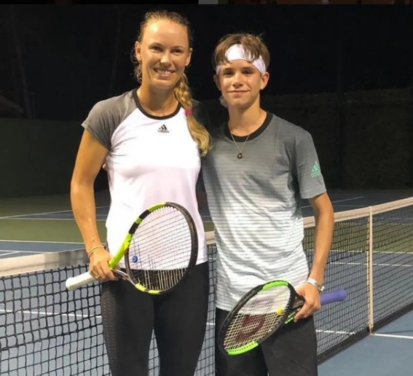 Xây sân tập 30 ngàn Bảng, vợ Beckham muốn con trai thành nhà vô địch Wimbledon ảnh 6