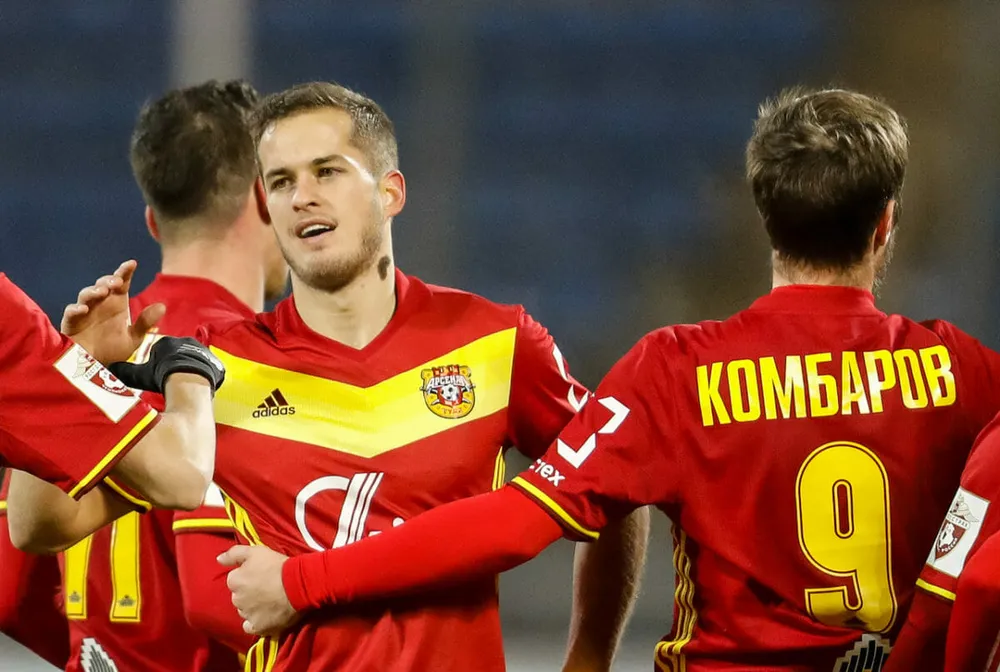 Noi gương Guardiola, Kononov sẽ mang đến lối chơi rực lửa cho Spartak ảnh 1