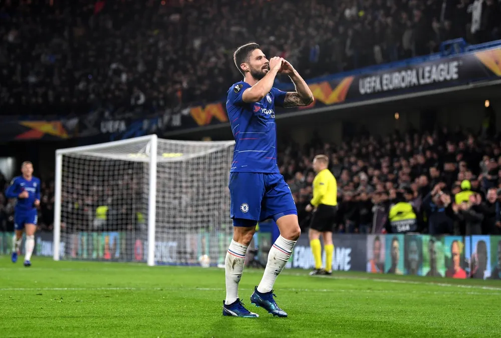 Giroud đã "nổ súng" liên tiếp cho Chelsea trong 2 trận gần đây