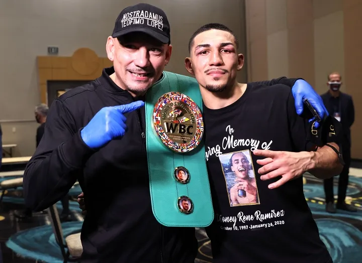 Teofimo Lopez: Thắng điểm tuyệt đối Vasyl Lomachenko, có thừa lý do để huênh hoang, ngạo mạn ảnh 2