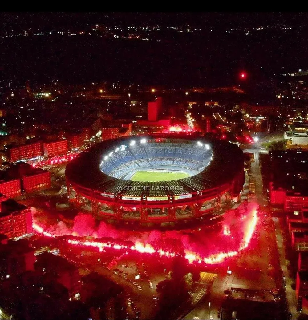 Thành Naples và CLB Napoli tiễn đưa Diego Maradona bằng sự kiện tưởng niệm đầy xúc động ảnh 12