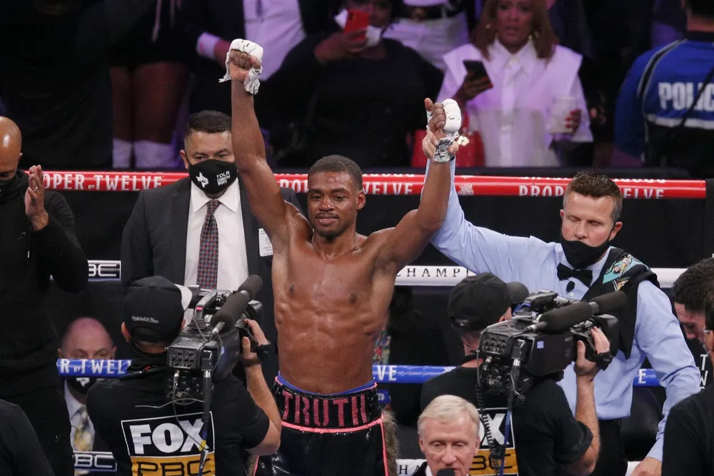 Errol Spence Jr: Thắng điểm Danny Garcia, giành đai WBC “bác sĩ” để tri ân những đóng góp chống dịch Covid-19 ảnh 3