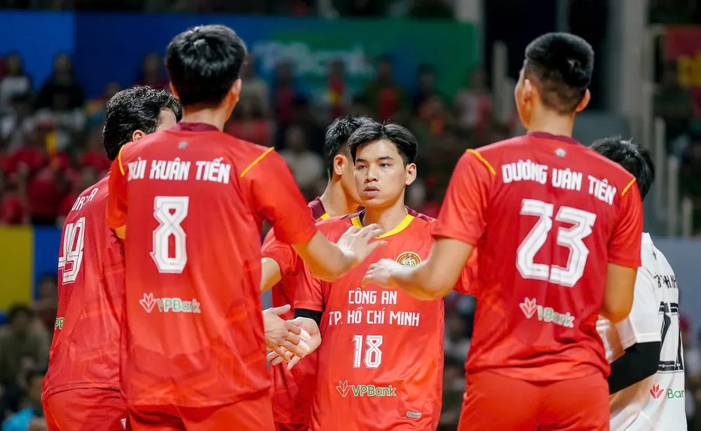 Đội Công an TPHCM có màn khởi động suôn sẻ. Ảnh: CTP