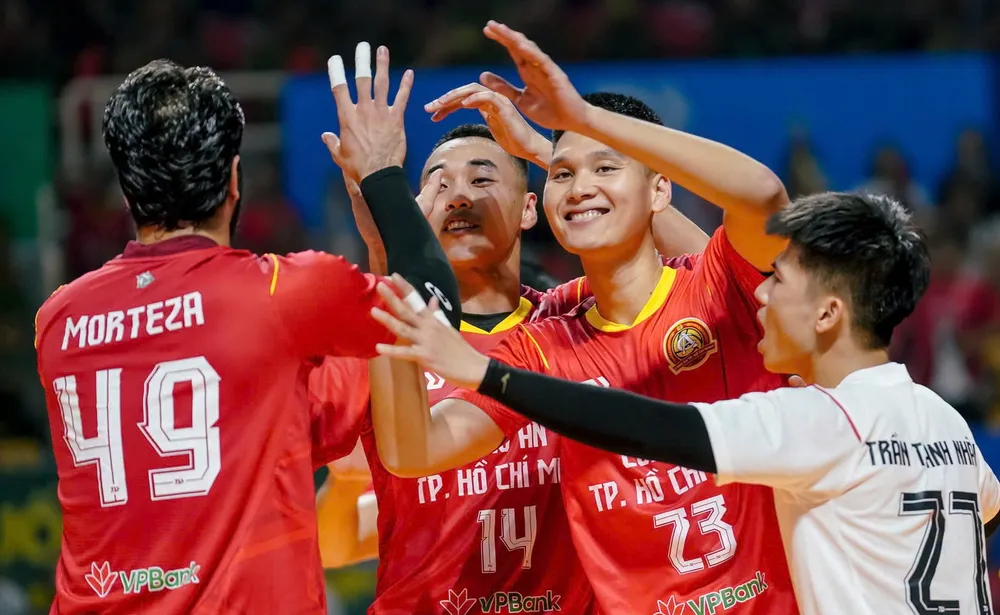 Derby bóng chuyền TPHCM Hai sắc thái đối lập (2).jpg
