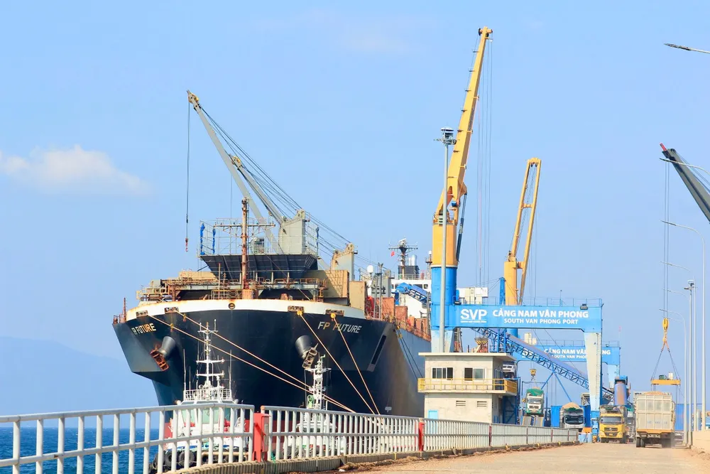 Cảng Nam Vân Phong.jpg
