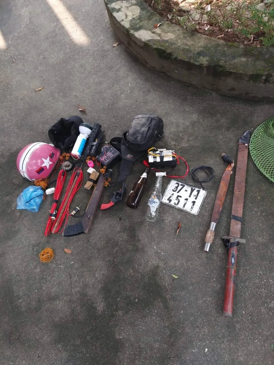 Bắt nhóm nghiện hút gây ra 70 vụ trộm chó ảnh 2