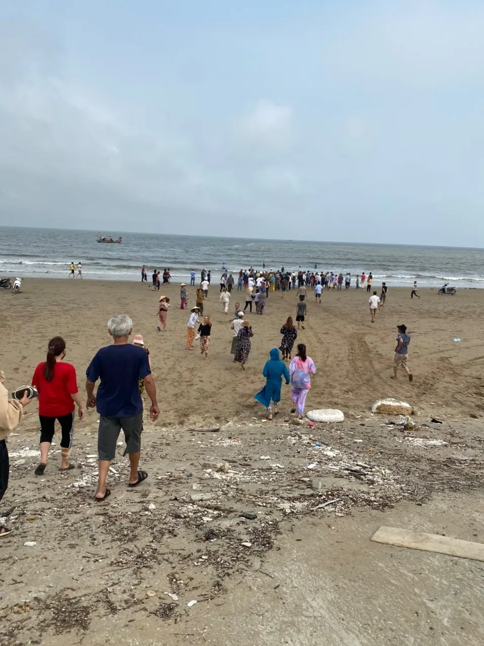 Bãi biển nơi xảy ra sự việc. Ảnh: N.T.