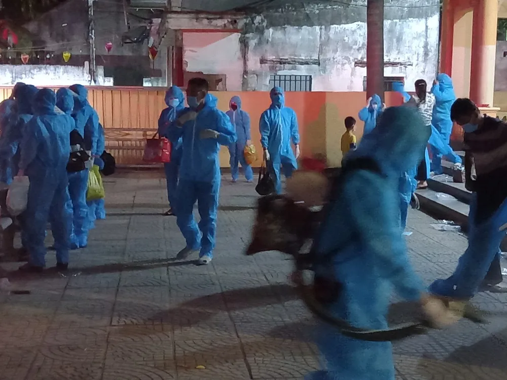 Nghệ An, Thanh Hóa: Cách ly 1.900 hộ dân, gần 2.000 học sinh, giáo viên  ảnh 4