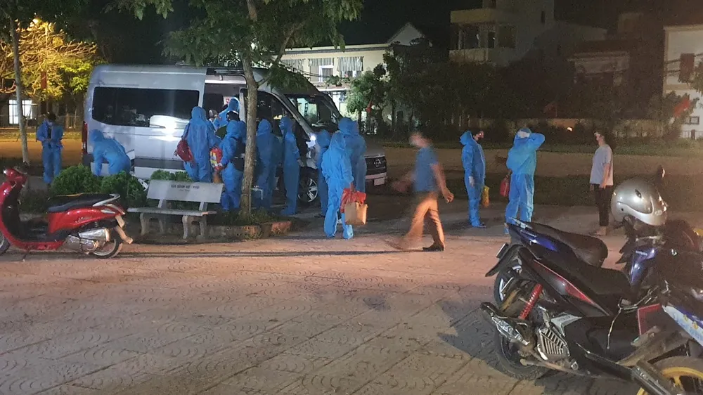 Nghệ An, Thanh Hóa: Cách ly 1.900 hộ dân, gần 2.000 học sinh, giáo viên  ảnh 5