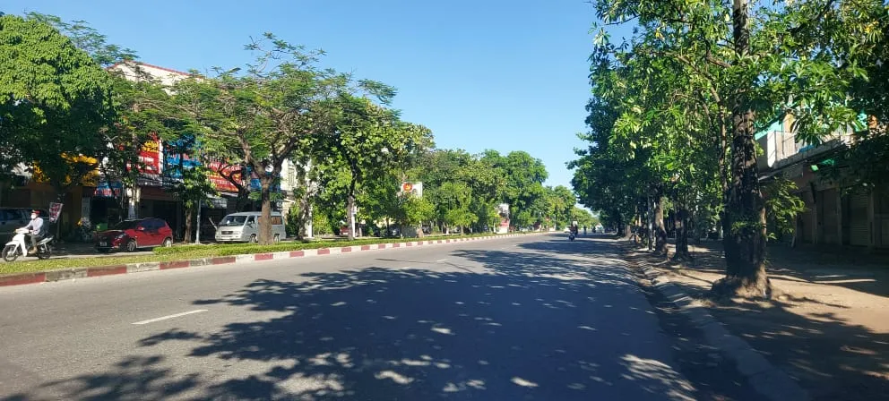 TP Vinh (Nghệ An) ngày đầu cách ly xã hội theo Chỉ thị 16  ảnh 2