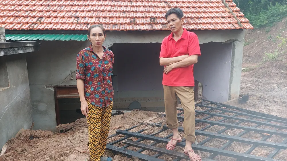 Bắc miền Trung xuất hiện nhiều điểm nứt núi, sạt lở đất nguy hiểm ảnh 5