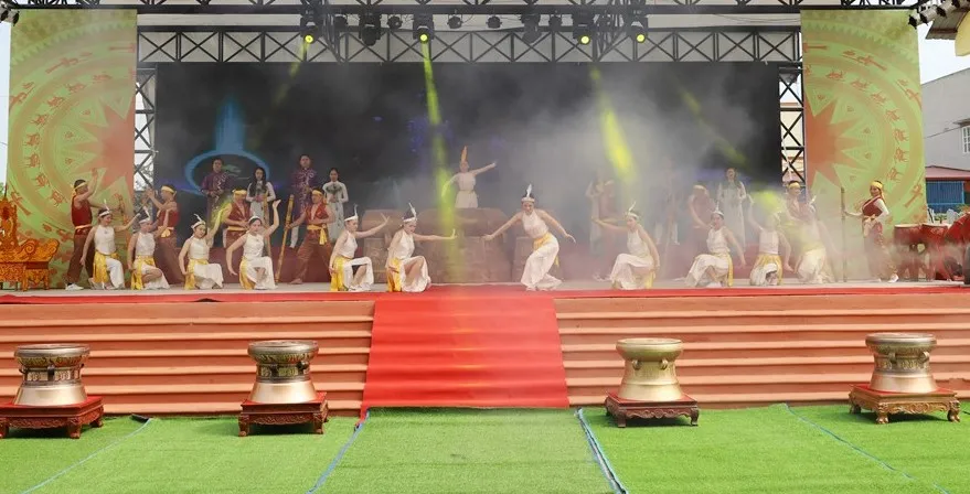 Thanh Hóa kỷ niệm 700 năm ngày mất và khánh thành đền thờ nhà sử học Lê Văn Hưu ảnh 1