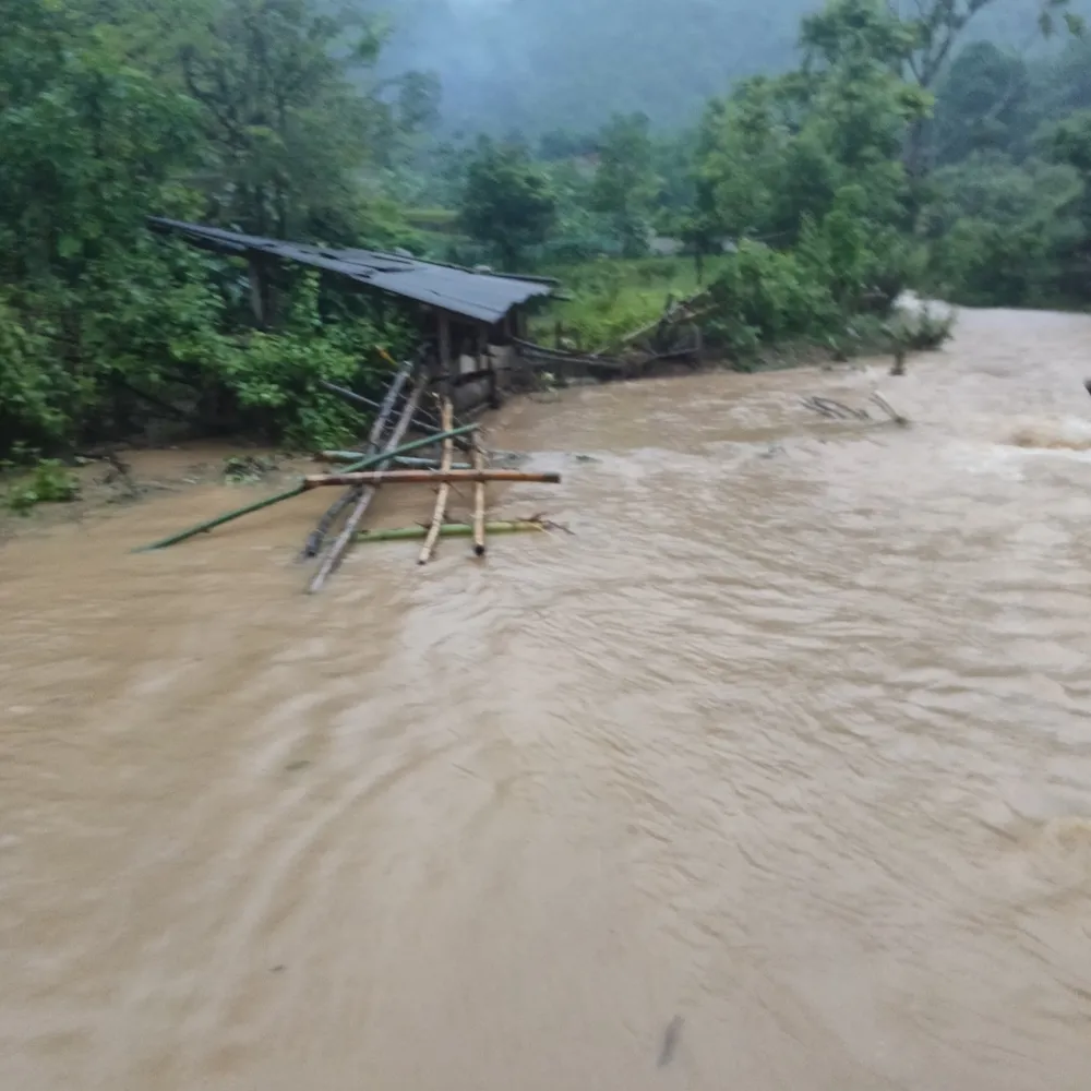 Nghệ An: Mưa lớn đầu mùa gây thiệt hại nặng  ảnh 6