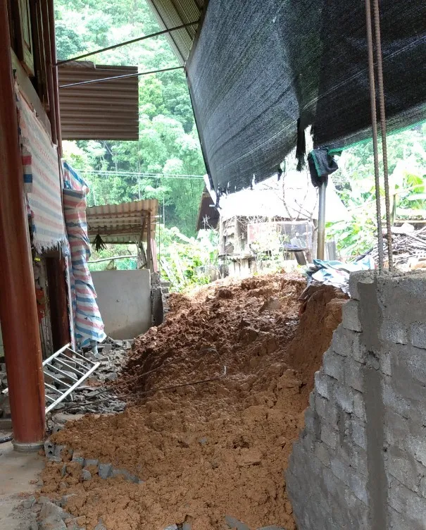 Nghệ An: Mưa lớn đầu mùa gây thiệt hại nặng  ảnh 9