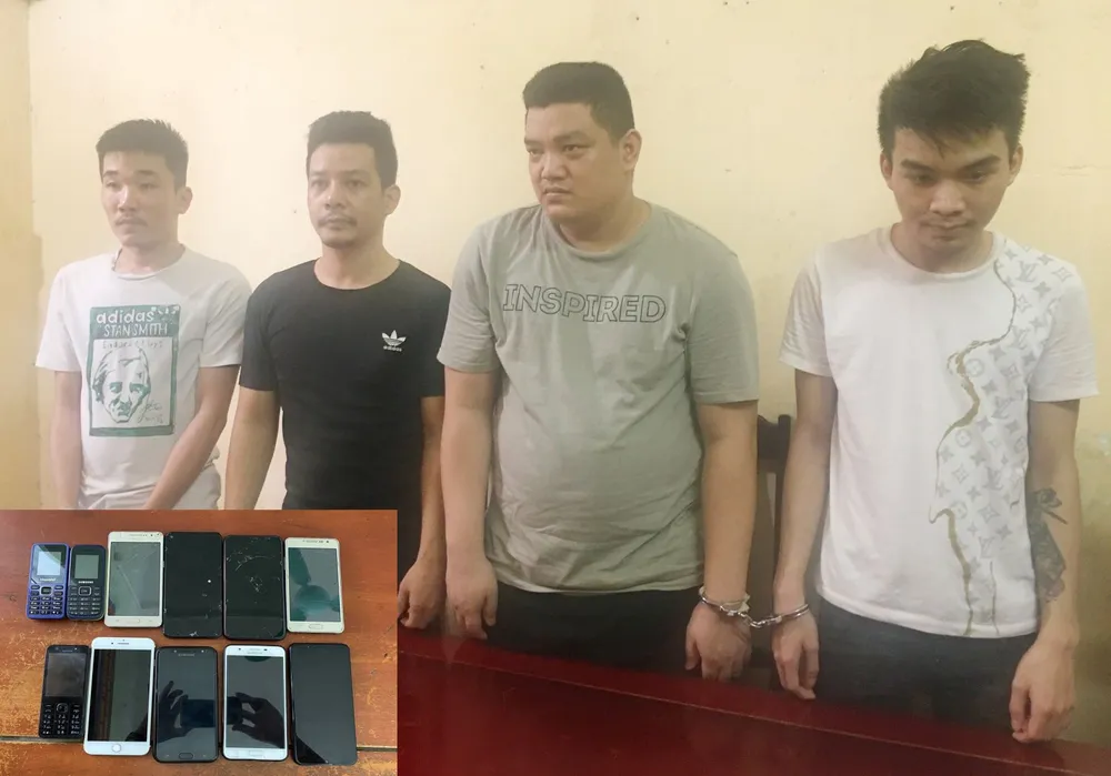 Các đối tượng và tang vật vụ án. Ảnh: Công an Thanh Hóa