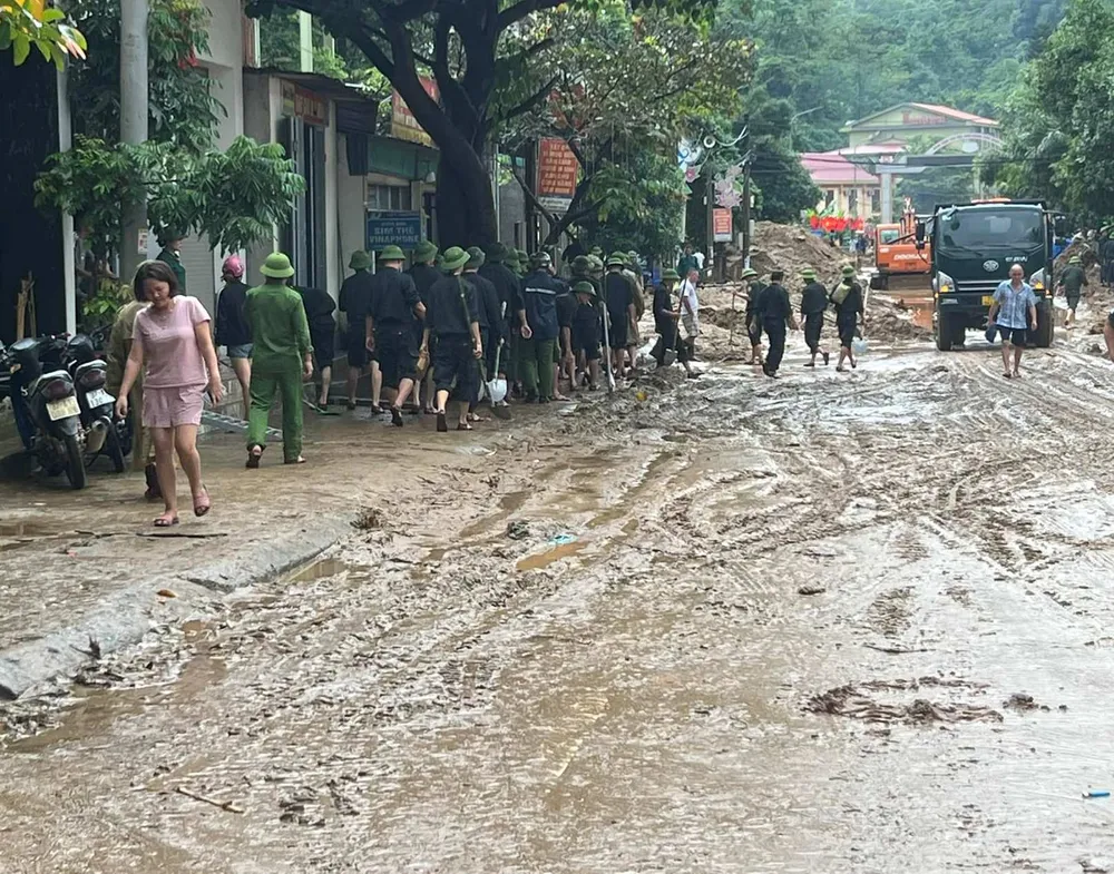 Nghệ An nỗ lực khắc phục lũ quét tại huyện rẻo cao Kỳ Sơn ảnh 2