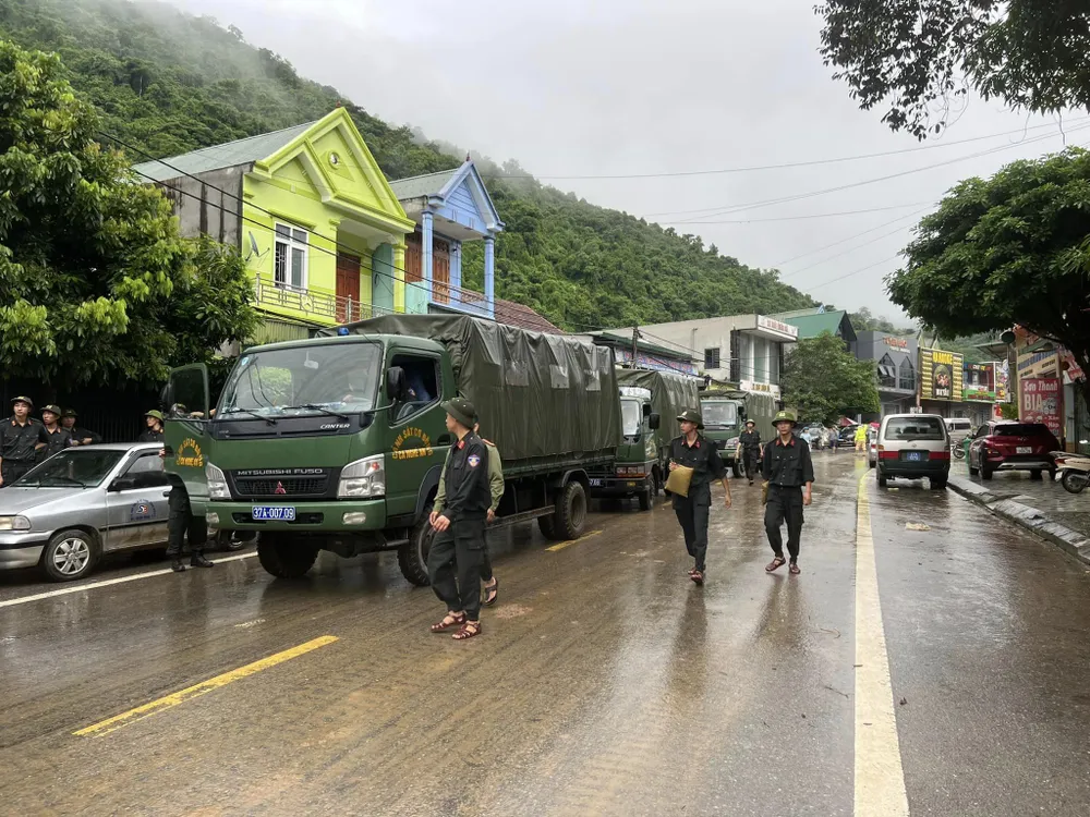Nghệ An nỗ lực khắc phục lũ quét tại huyện rẻo cao Kỳ Sơn ảnh 4