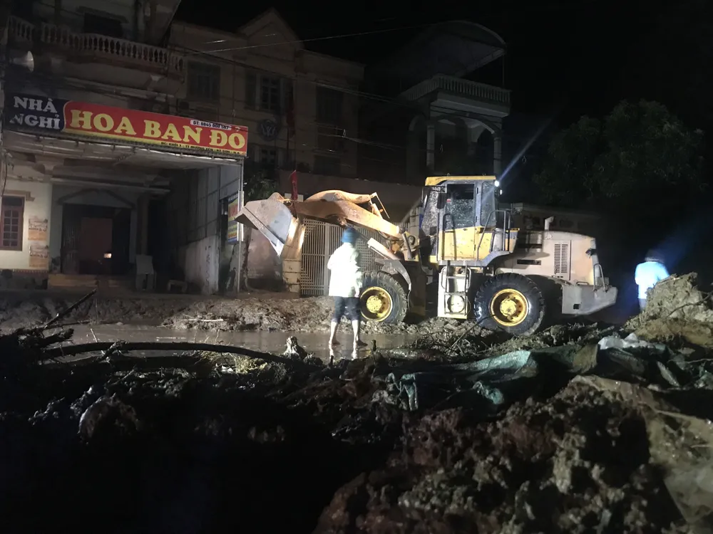 Nghệ An nỗ lực khắc phục lũ quét tại huyện rẻo cao Kỳ Sơn ảnh 6